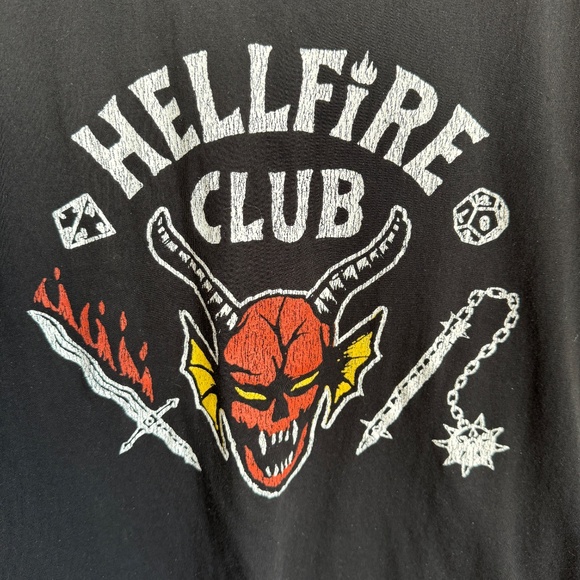 Stranger Things Netflix Hellfire‎ Club Men's Graphic T-Shirt Black Medium TV - Picture 3 of 11